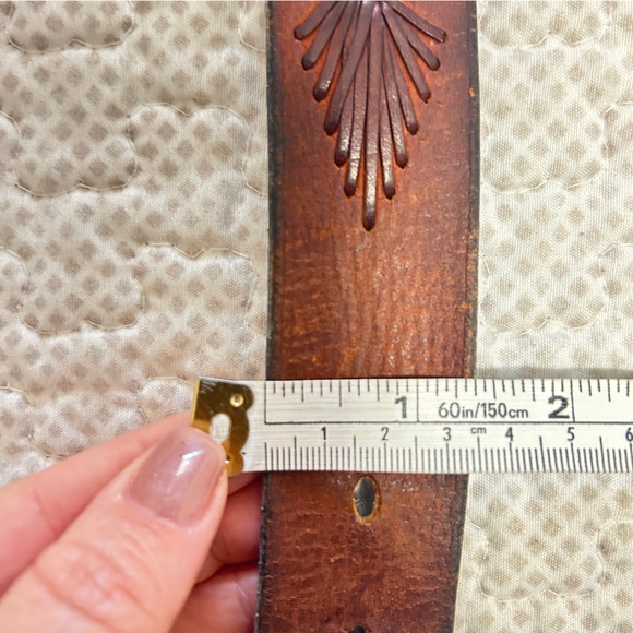 Vintage Roots Genuine Leather Belt - Picture 5 of 5
